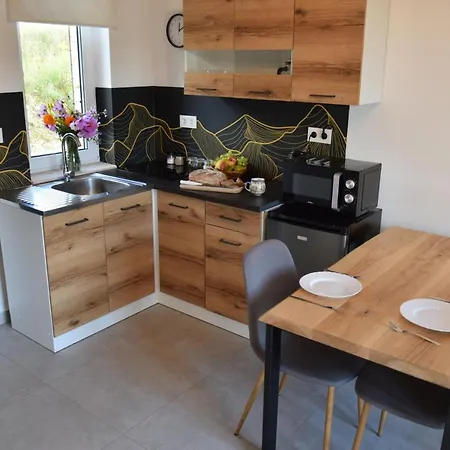 Osada Dzikie Wino * Budzow (Sucha)