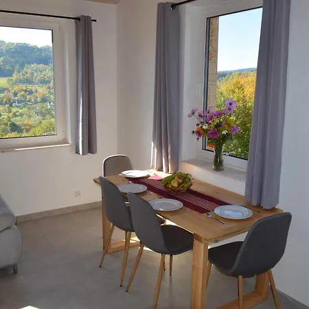 Osada Dzikie Wino Budzow (Sucha)