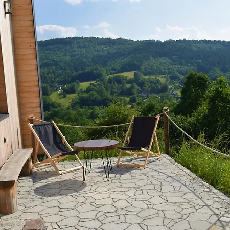 Osada Dzikie Wino Farm stay