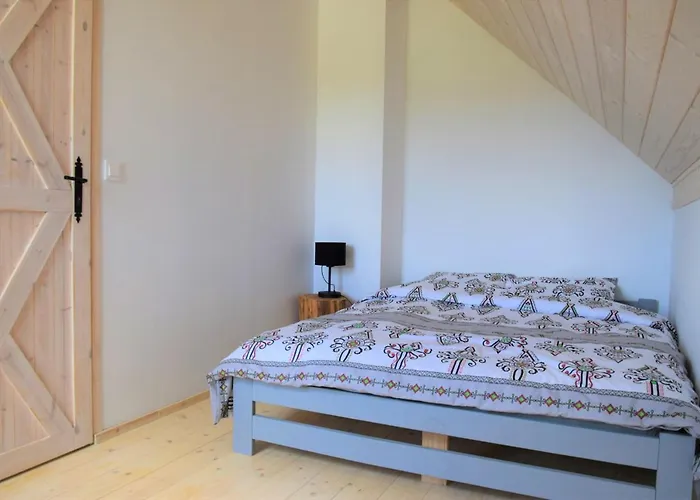 Фермерский дом Osada Dzikie Wino Budzow (Sucha)