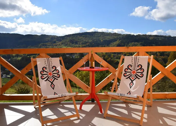 Фермерский дом Osada Dzikie Wino Budzow (Sucha)